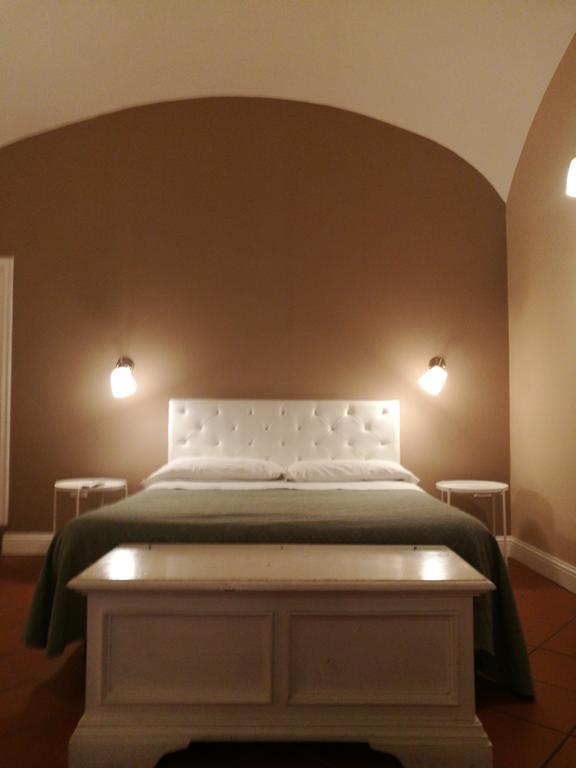 Bed & Breakfast Morelli 49 Napoli Bagian luar foto