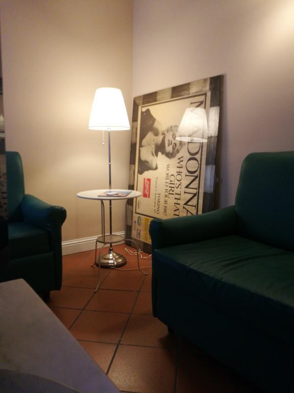 Bed Morelli 49 , Chiaia Napoli Bagian luar foto