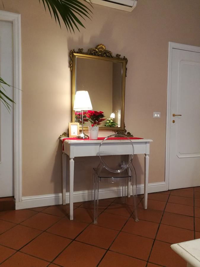 Bed & Breakfast Morelli 49 Napoli Bagian luar foto