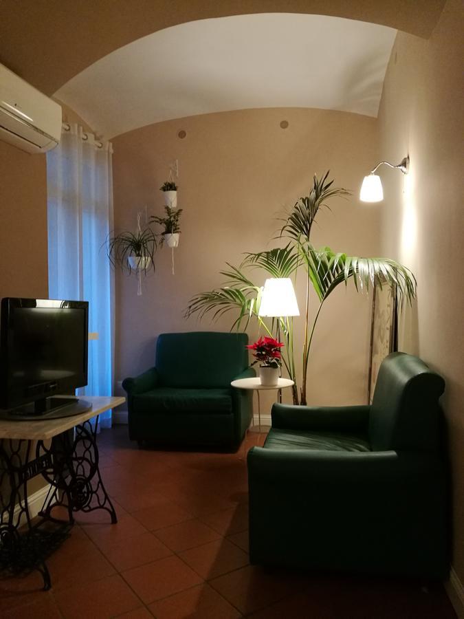 Bed Morelli 49 , Chiaia Napoli Bagian luar foto