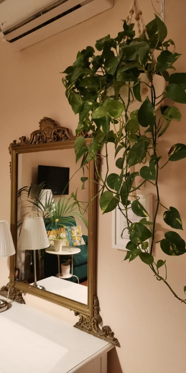 Bed Morelli 49 , Chiaia Napoli Bagian luar foto